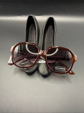 City views Classic Brown Women's Oversized Sunglasses with UV Protection